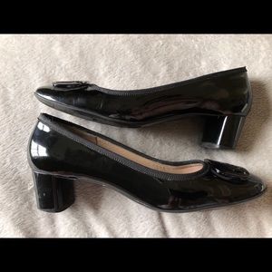 Women’s Ferragamo Shoes 8 Black Pumps